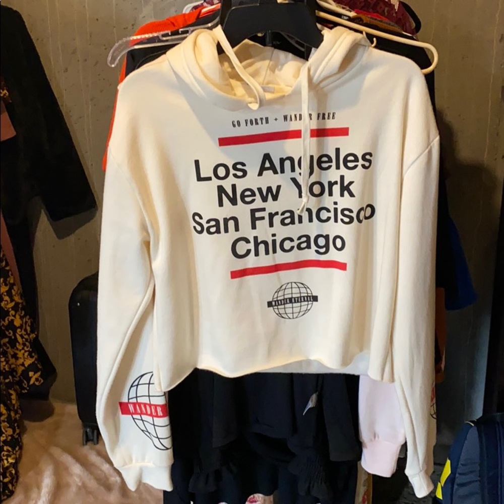 Wanderlust cropped hoodie